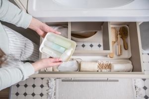Kitchen Drawer Organizer: A Guide to Keeping Your Drawers Clutter-Free